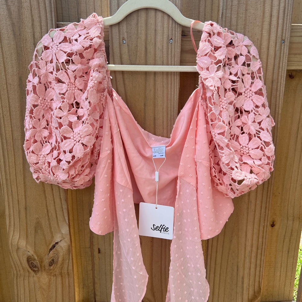 Pink Lace Two-Piece Set - Picture 4 of 7